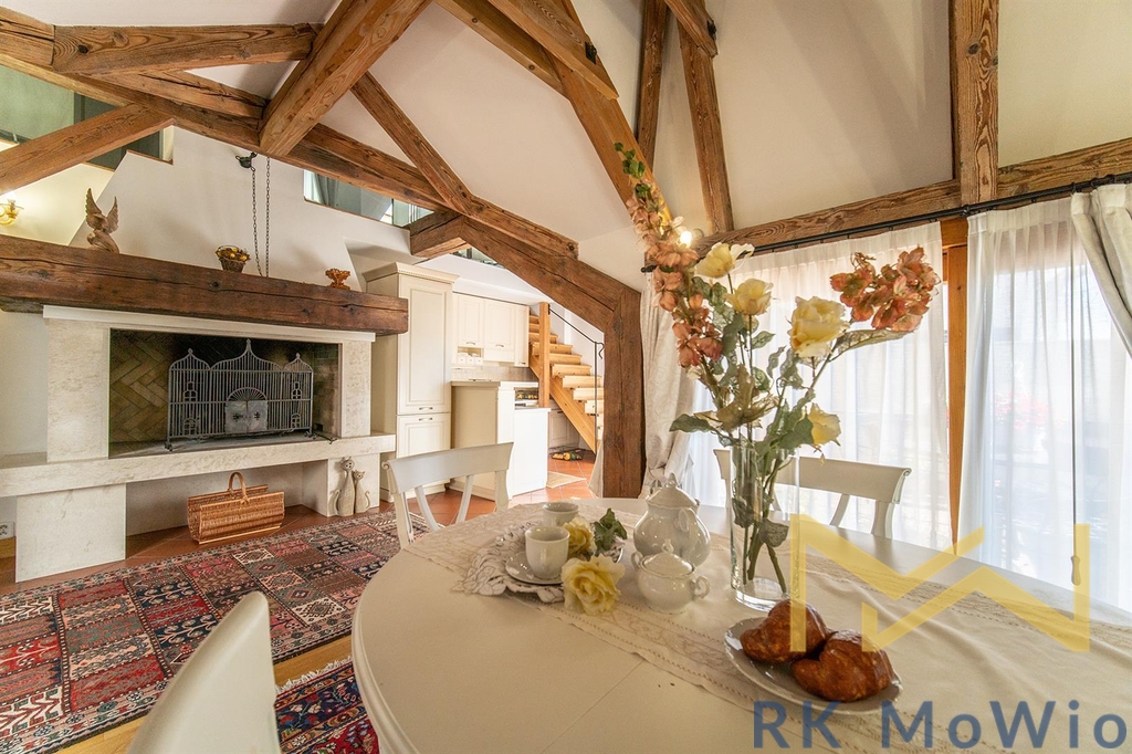 Truhlářská - podkrovní byt (3)