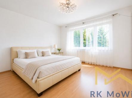 loznice-1.png | Pronájem - dům/vila, 253 m²
