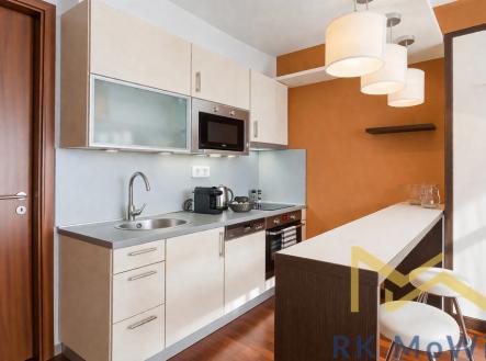 Pronájem bytu, 1+kk, 30 m² obrázek