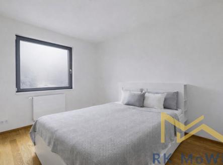 minimalist-bedroom-s-jemnym-svetlem.png | Pronájem bytu, 4+kk, 106 m²