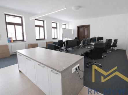 moderni-kancelar-s-kuchynskym-ostruvkem.jpg | Pronájem - kanceláře, 71 m²