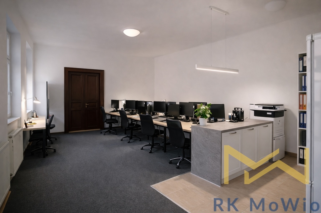 modern-office-workspace-in-daylight.jpg