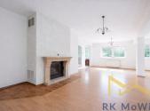 Pronájem - dům/vila, 295 m²