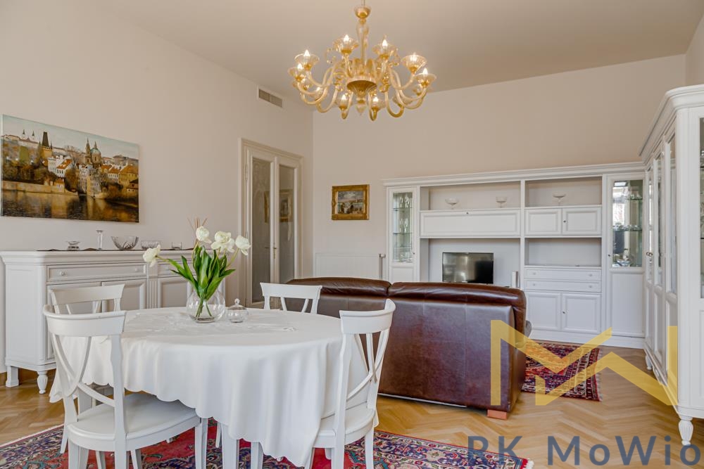 Italská dinning room