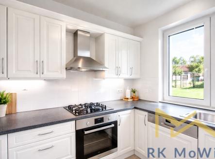 modern-kuchyne-s-prirodnimi-prvky.png | Pronájem - dům/vila, 280 m²