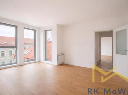 prostorny-obyvaci-pokoj-s-vyhledem-2.png | Pronájem bytu, 2+kk, 55 m²