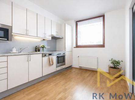 moderni-svetla-kuchyne-s-vyhledem.png | Pronájem bytu, 5+1, 168 m²