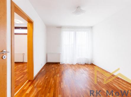 svetlem-zalita-moderni-mistnost.png | Pronájem - dům/vila, 175 m²