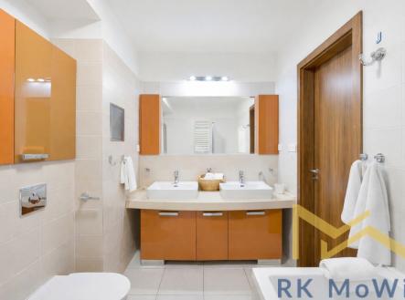 moderni-koupelna-s-oranzovymi-akcenty.png | Pronájem bytu, 4+kk, 116 m²