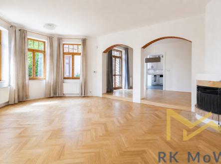 obyvaci-pokoj.png | Pronájem - dům/vila, 250 m²