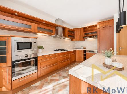 kuchyne.png | Pronájem - dům/vila, 410 m²