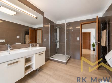 koupelna.png | Pronájem - dům/vila, 360 m²