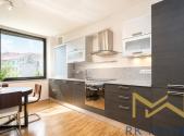 Pronájem bytu, 4+kk, 98 m²