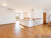 Pronájem - dům/vila, 350 m²