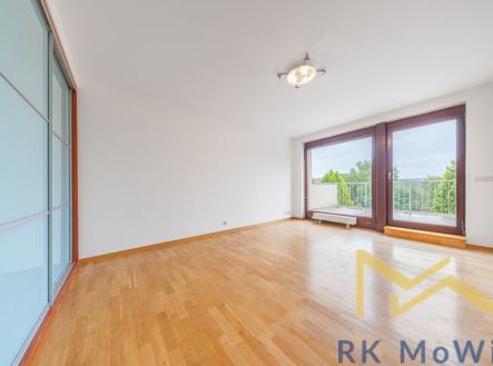2.9.2025-nebusicka-693-7-of-15.jpg | Pronájem - dům/vila, 360 m²