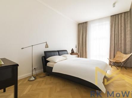 minimalist-bedroom-with-natural-light.jpg | Pronájem bytu, 3+kk, 138 m²