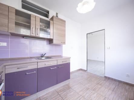 0x8a8395.jpg | Prodej bytu, 3+1, 76 m²