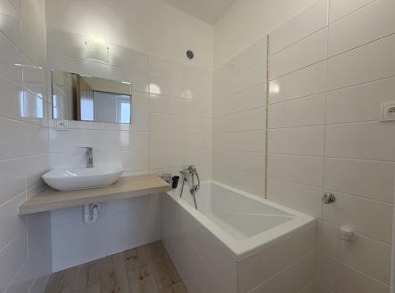 img-5840.jpeg | Pronájem bytu, 2+1, 56 m²