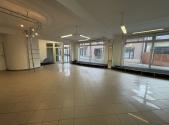 Pronájem - obchodní prostor, 85 m²