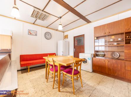 0x8a7520.jpg | Prodej - obchodní prostor, 86 m²