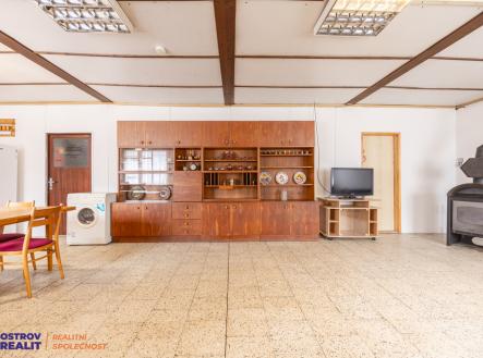 0x8a7515.jpg | Prodej - obchodní prostor, 86 m²