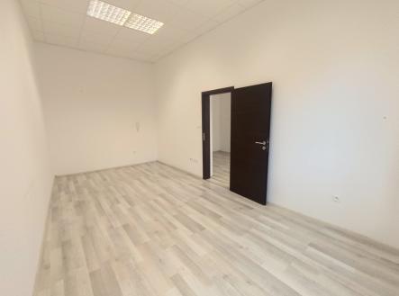 img-20260617-181937.jpg | Pronájem - kanceláře, 39 m²