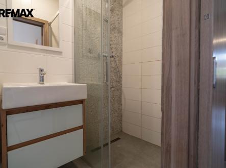 o-m04007-hdr.jpg | Pronájem bytu, 2+kk, 27 m²