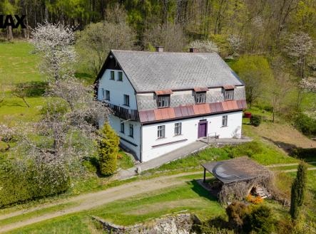 dji-20260428113140-0318-d-7.jpg | Prodej - dům/vila, 460 m²