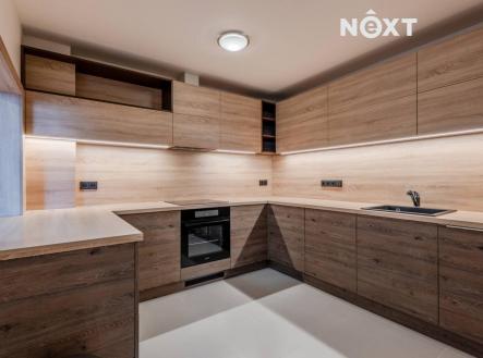 Prodej - dům/vila, 242 m²