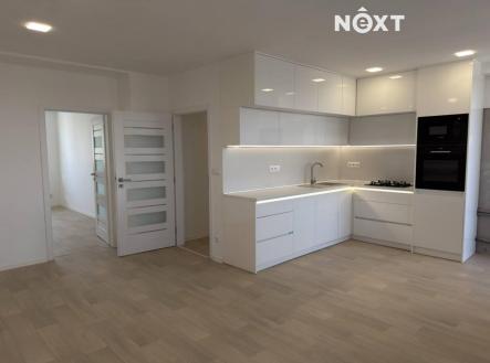 Pronájem bytu, 3+kk, 80 m²