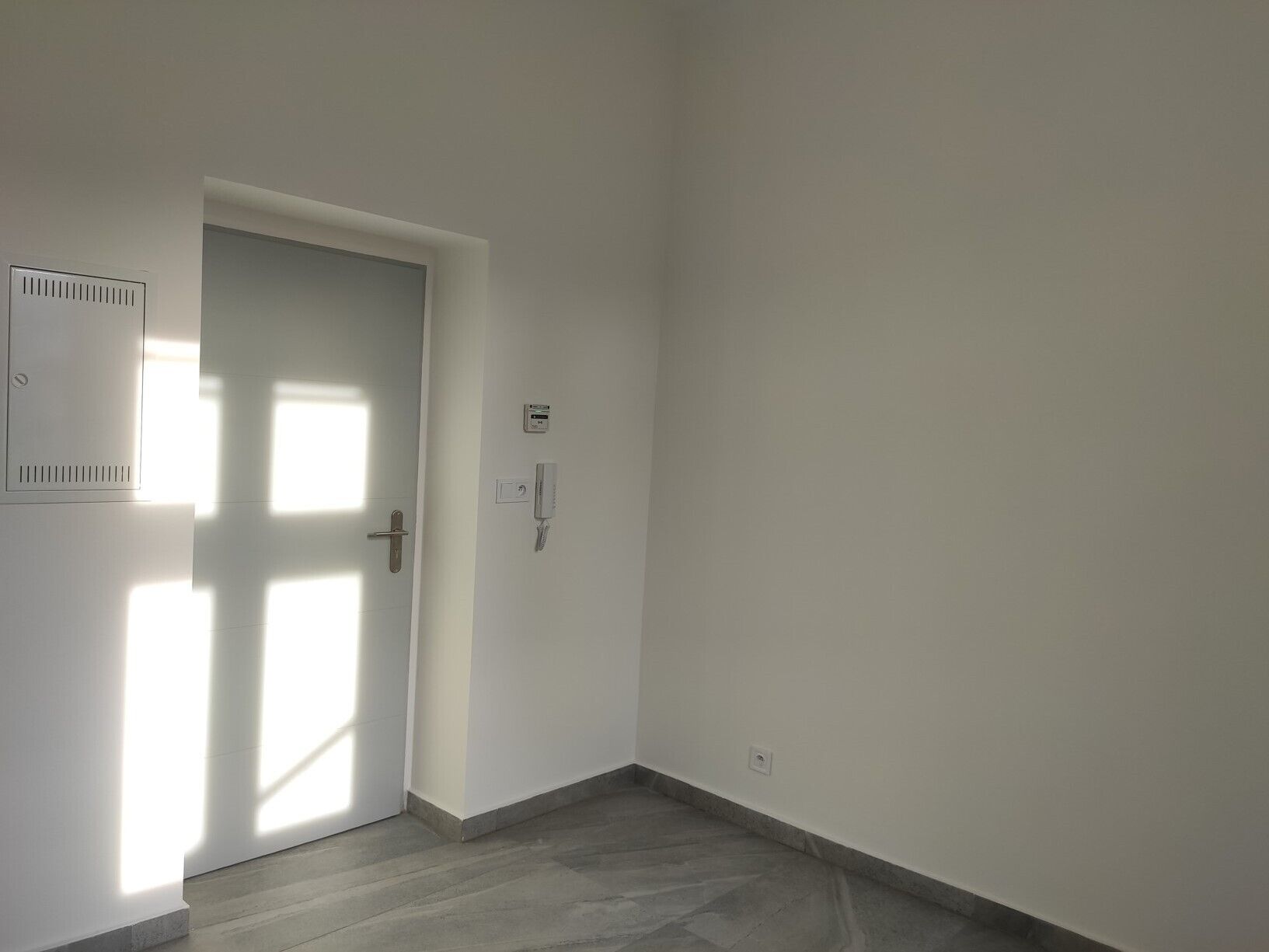 Pronájem nebytových prostor 10 m²