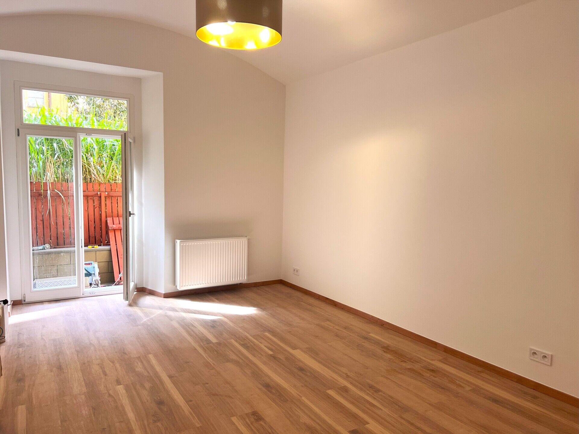 Pronájem prostoru 2+kk, 63 m² + terasa 18 m²