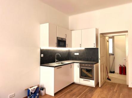 Pronájem bytu, 1+kk, 26 m² obrázek