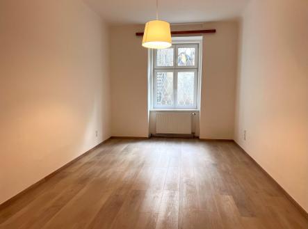 Pronájem bytu, 1+kk, 30 m²