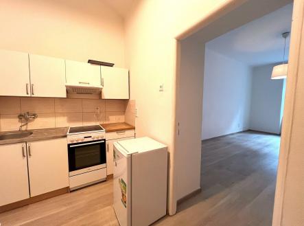 Pronájem bytu, 1+kk, 30 m² obrázek