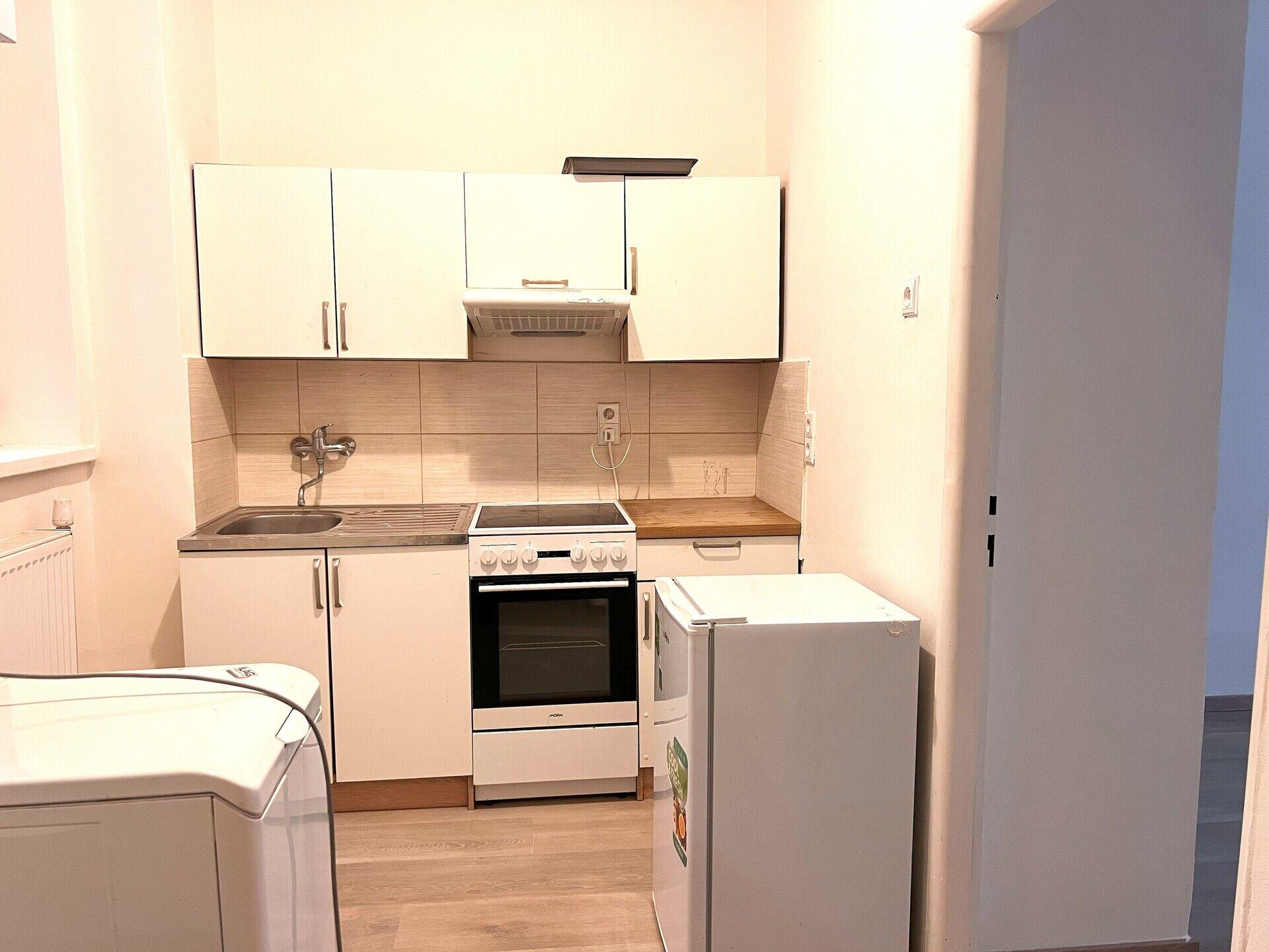 Pronájem bytu 1+kk, 30 m2