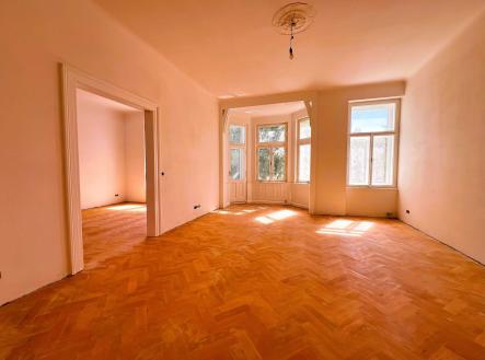 Pronájem bytu, 4+1, 122 m² obrázek