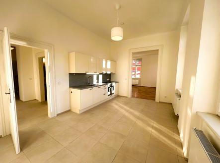 Pronájem bytu, 3+1, 145 m²