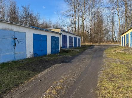 img-7272.jpg | Prodej - malý objekt/garáž