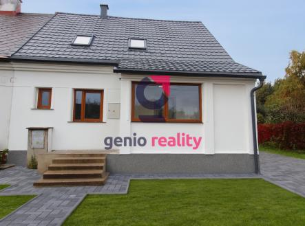 Čelní pohled | Prodej - dům/vila, 114 m²