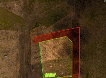 Komunikace kolem pozemku | Prodej - pozemek pro bydlení, 1 040 m²