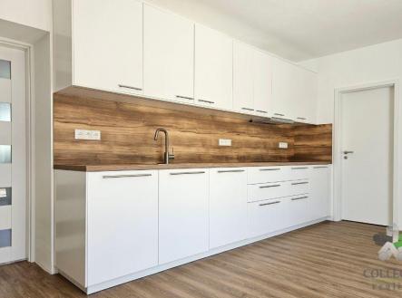 2.jpg | Pronájem bytu, 2+kk, 75 m²