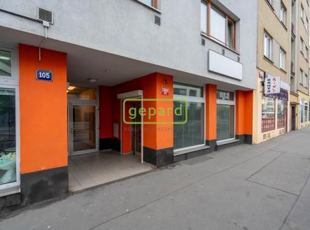 pohled z ulice | Prodej - obchodní prostor, 50 m²