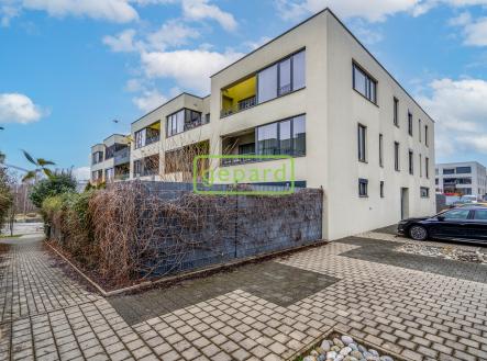pohled na dům | Prodej bytu, 3+kk, 92 m²