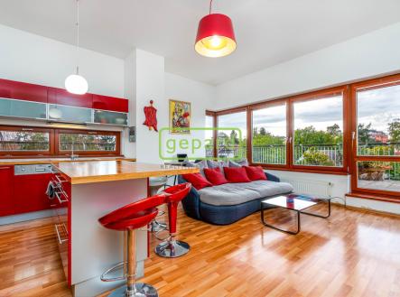 Obývací pokoj s kuch. koutem | Prodej bytu, 4+kk, 96 m²