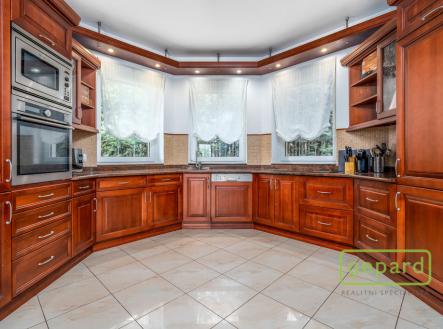 kuchyně | Prodej - dům/vila, 253 m²