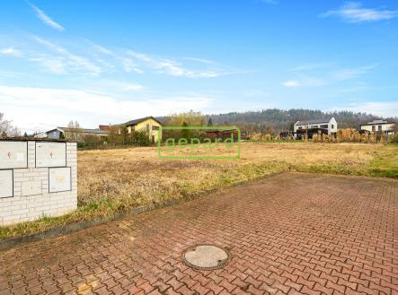 příjezd k pozemku | Prodej - pozemek pro bydlení, 1 653 m²
