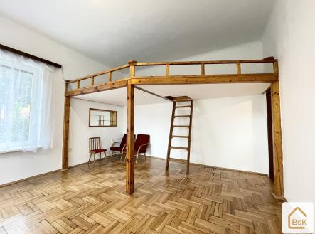 pokoj s patrem na spaní | Pronájem bytu, 1+1, 40 m²