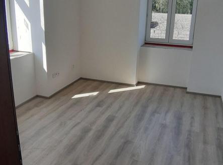 Pronájem bytu, 2+kk, 43 m²