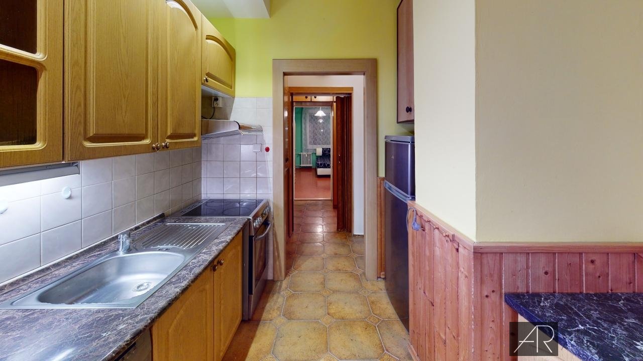 Najem-bytu-41-Praha-4-Modrany-Kitchen